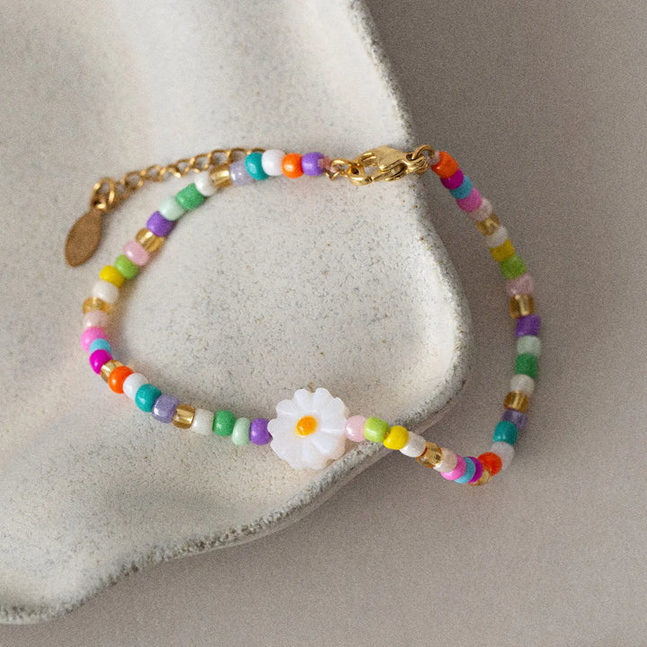Tove - Daisy Flower Colorful Bead Summer Bracelet  | Timi of Sweden