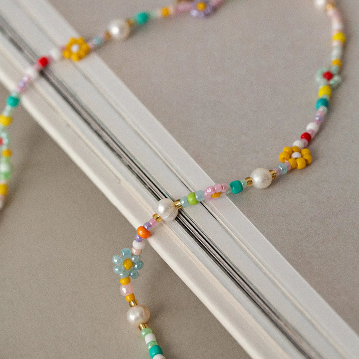 Sigrid - Flower and Pearl Colorful Bead Summer Necklace  | Timi of Sweden